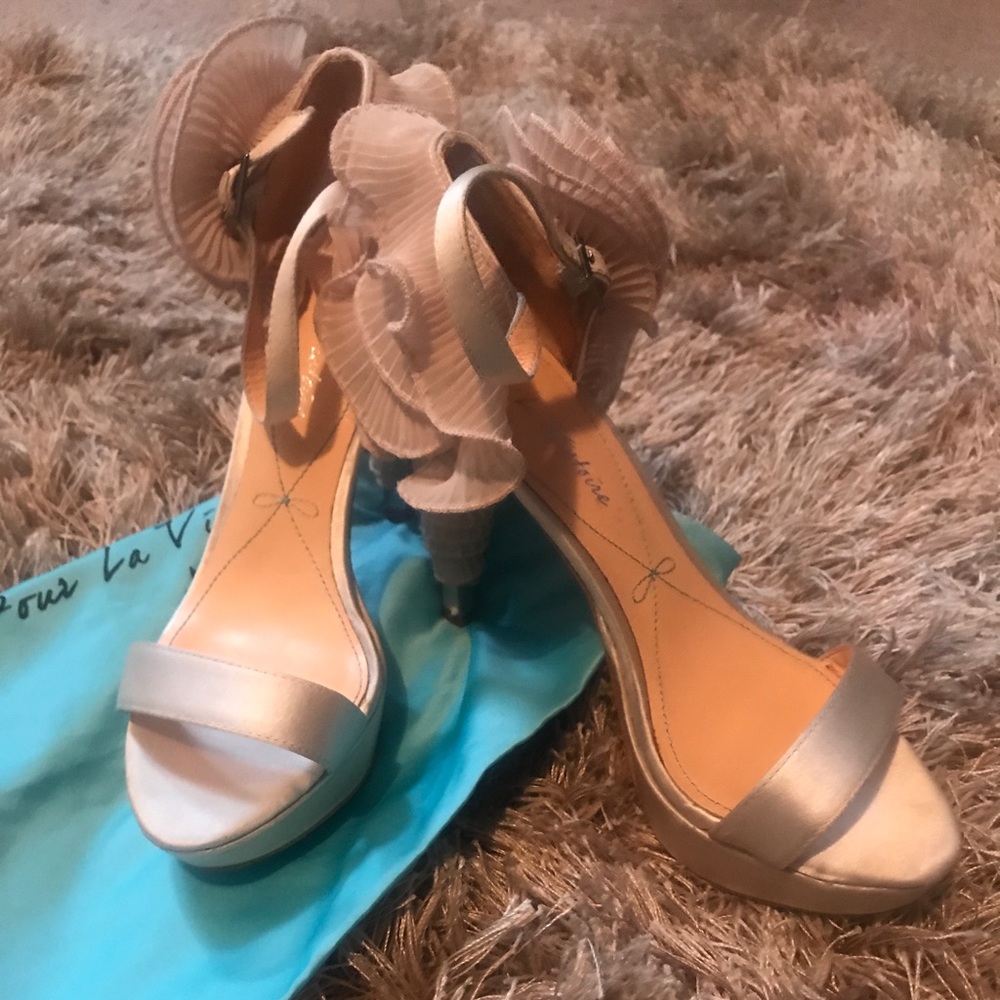 Pour La victorie pumps